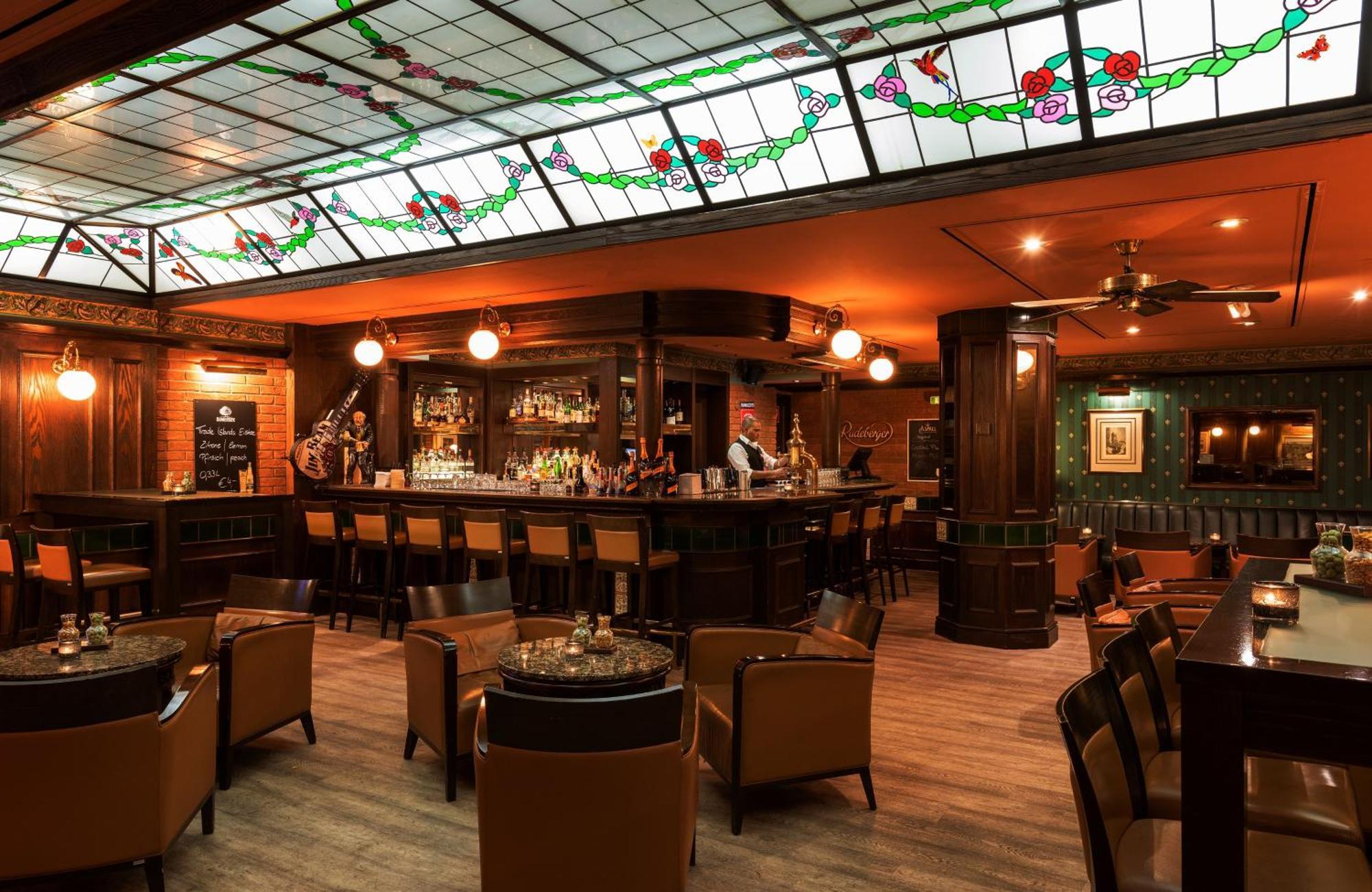 Hotel Leonardo Frankfurt South 4*